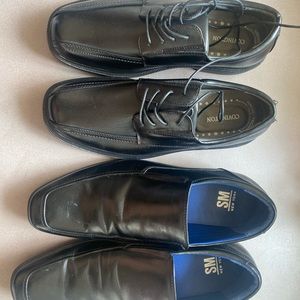 2 pairs of dress shoes